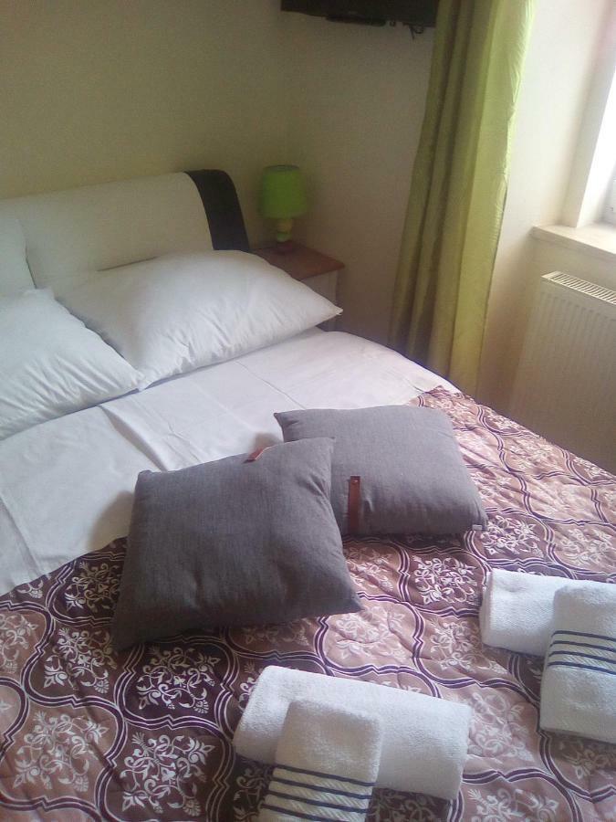 Elg Rooms Postojna Dış mekan fotoğraf