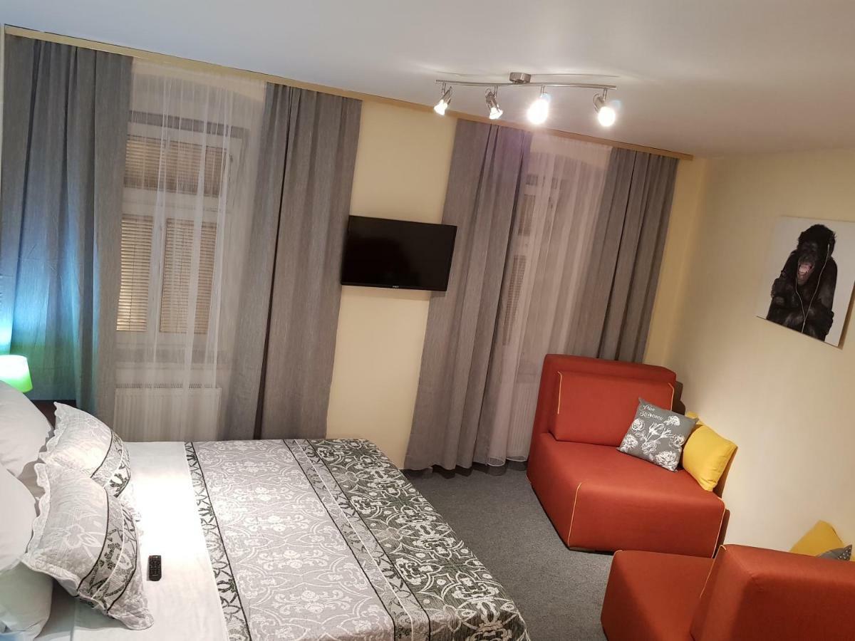 Elg Rooms Postojna Dış mekan fotoğraf