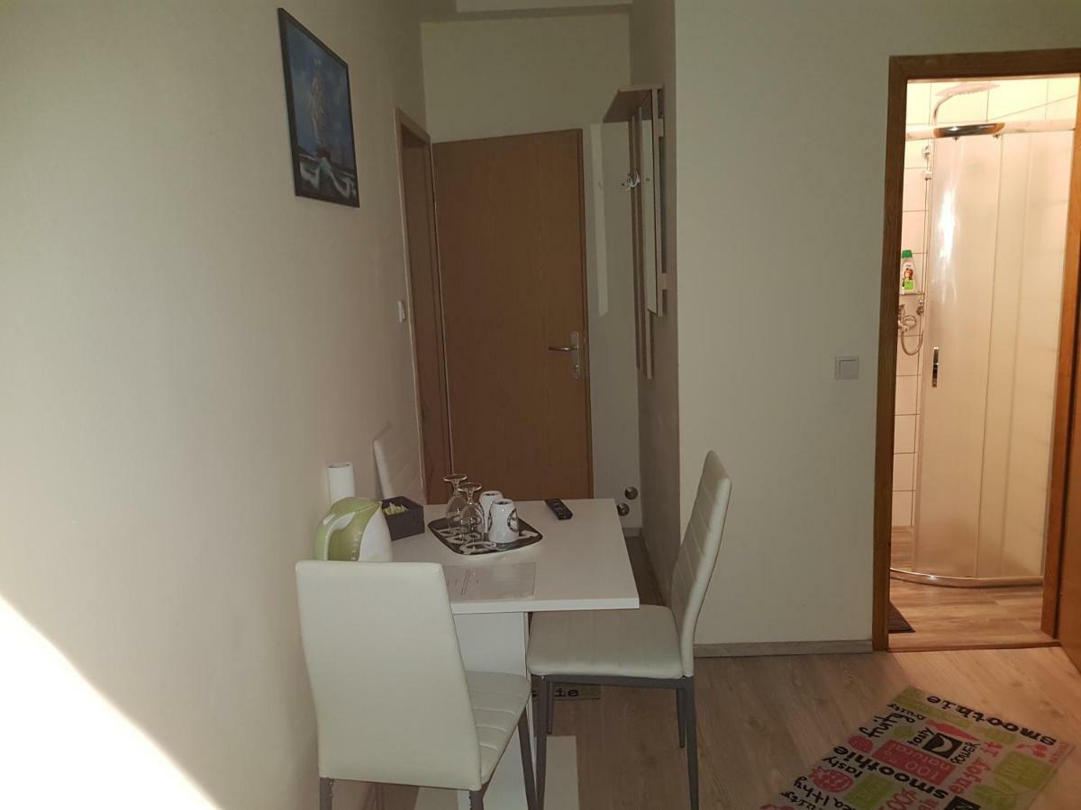 Elg Rooms Postojna Dış mekan fotoğraf
