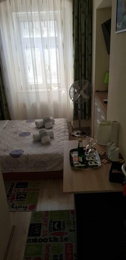 Elg Rooms Postojna Dış mekan fotoğraf